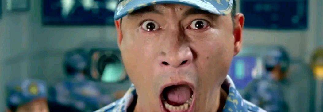 MK体育-情绪高涨！球员士气高涨迸发力量！